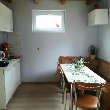 Kaszubska Dolina Pieciu Stawow * Wiele