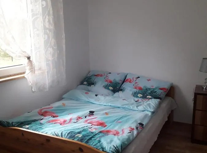 Semesterbostad Kaszubska Dolina Pieciu Stawow *