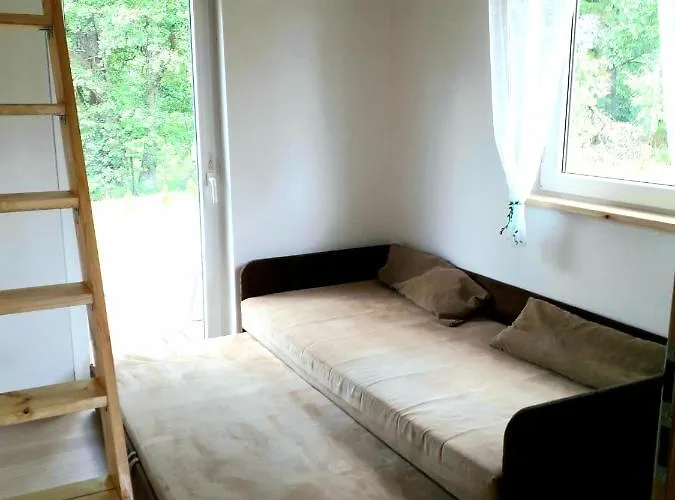 Semesterbostad Kaszubska Dolina Pieciu Stawow *