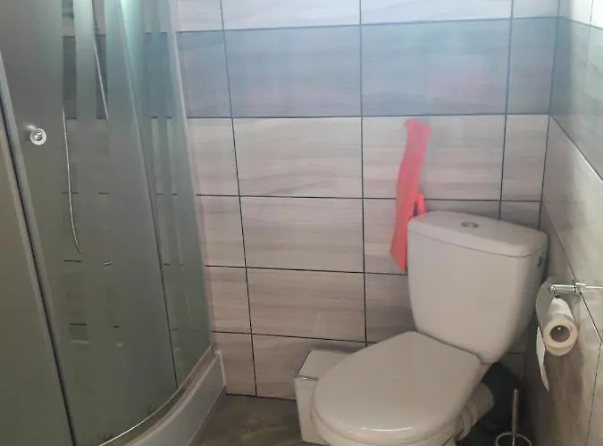 Kaszubska Dolina Pieciu Stawow * Wiele